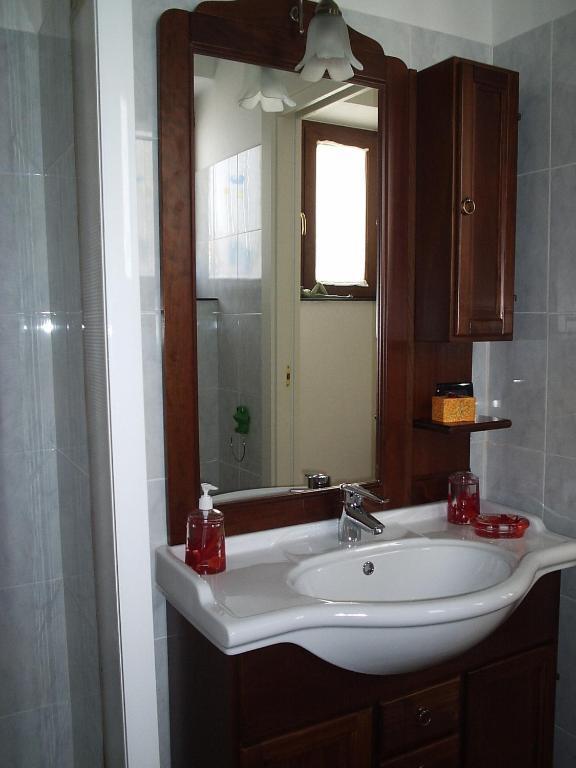 Hotel Elicrim Santo Stefano di Magra Pokoj fotografie